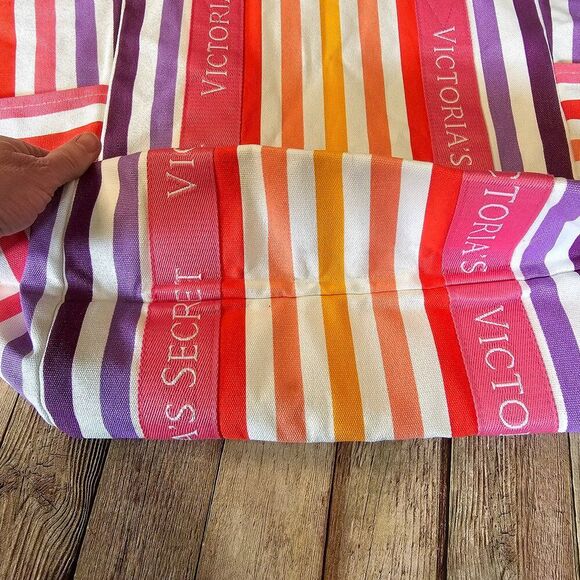 NWT Victoria's Secret Pink Stripe Weekender Tote Gym Travel Beach Zip Large Bag - Picture 5 of 10